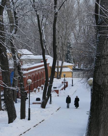 Прогулочная территория Нижнего парка. Фото: Дмитрий Ратников, CC BY-SA 3.0. — Нижний парк в Липецке